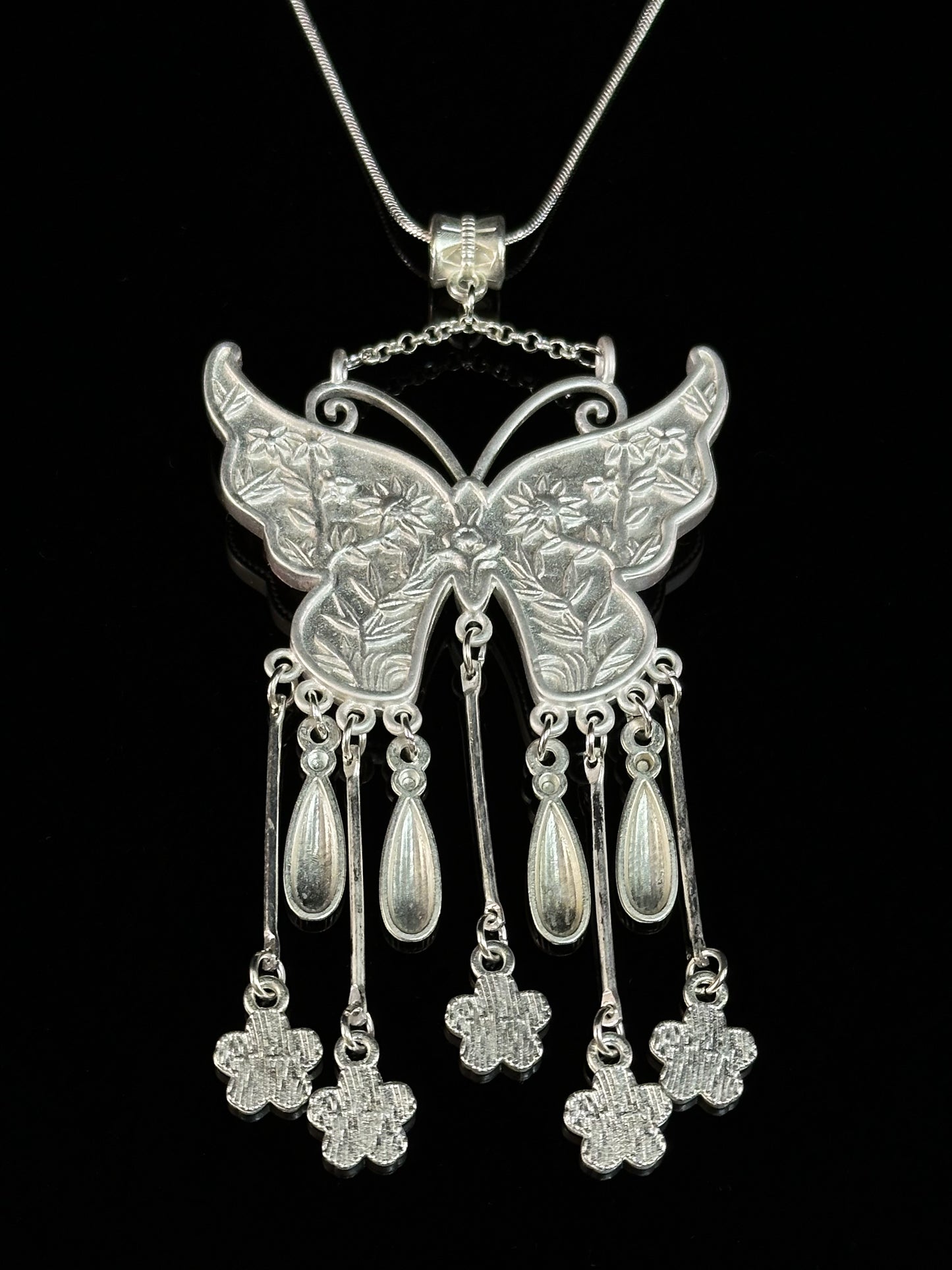 Petalchant Wings under Roselight Grace