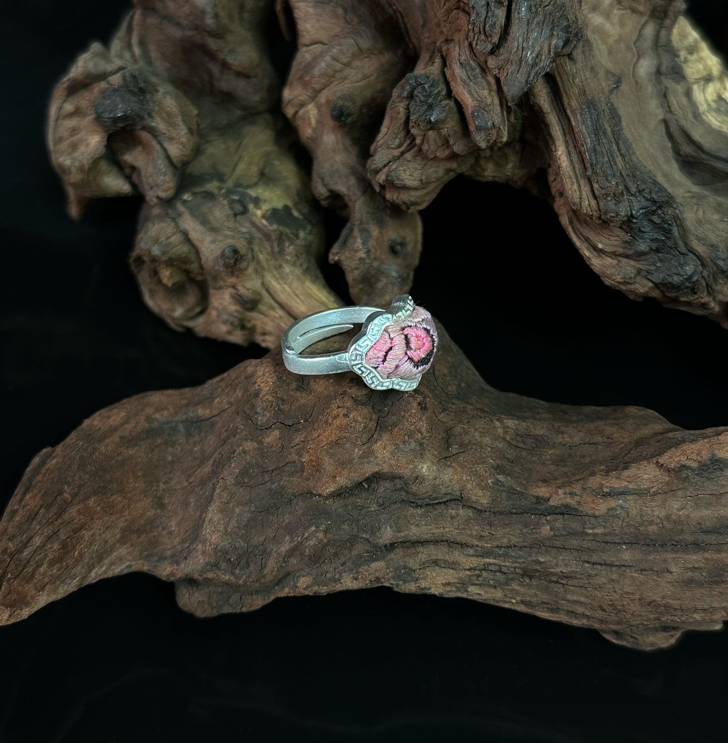 Roseveil Totem