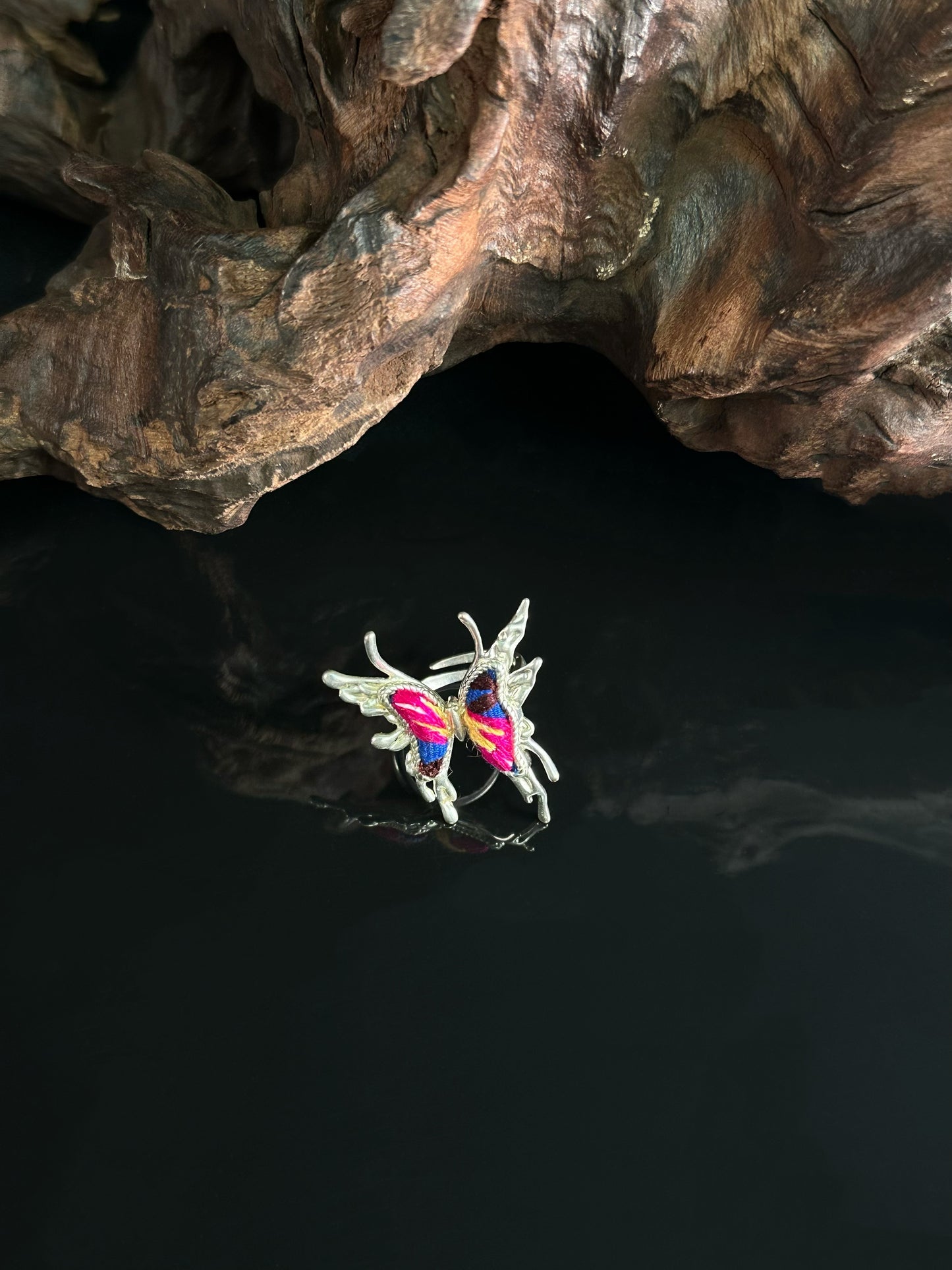 Dawnflutter over the Nightborne Grove