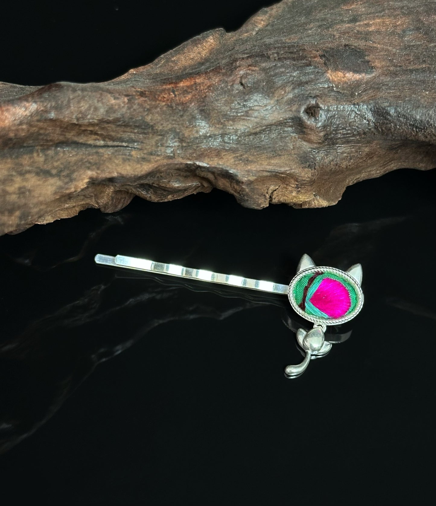 Meowbud Bloom in Springtail Grace