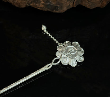 Petalbloom in Scarlet Whisper