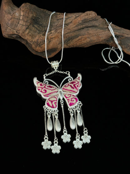 Petalchant Wings under Roselight Grace