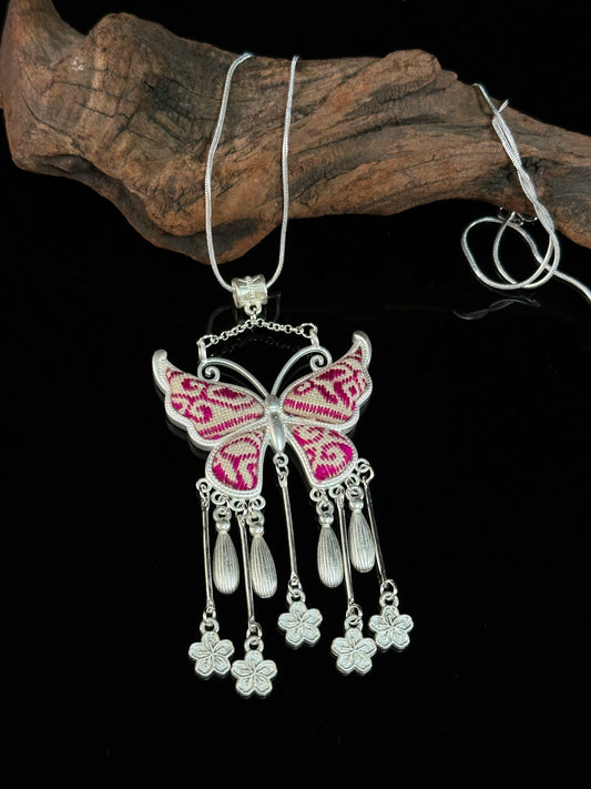 Petalchant Wings under Roselight Grace
