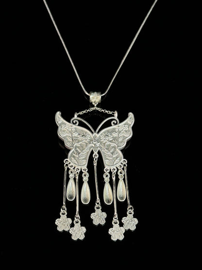 Petalchant Wings under Roselight Grace