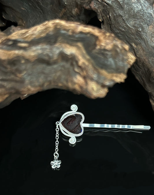 Wineheart Veil with Quiet Charm