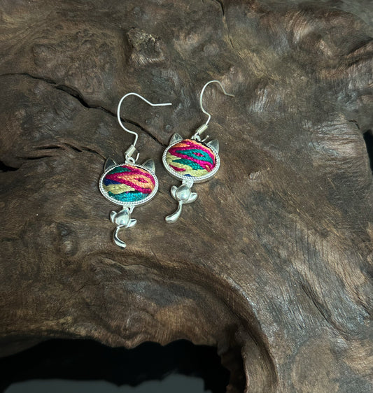Whiskerwhirl in Rainbow Threads