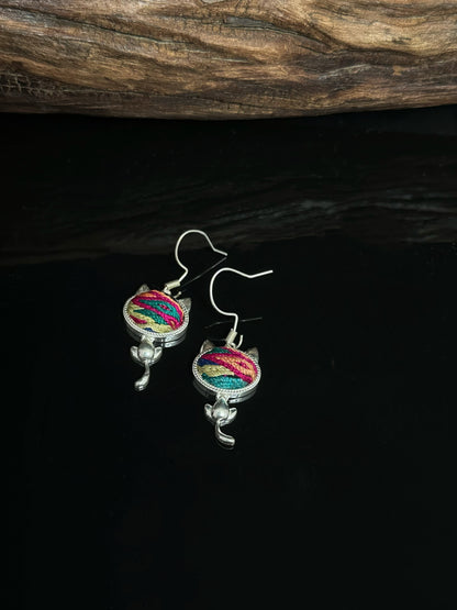Whiskerwhirl in Rainbow Threads