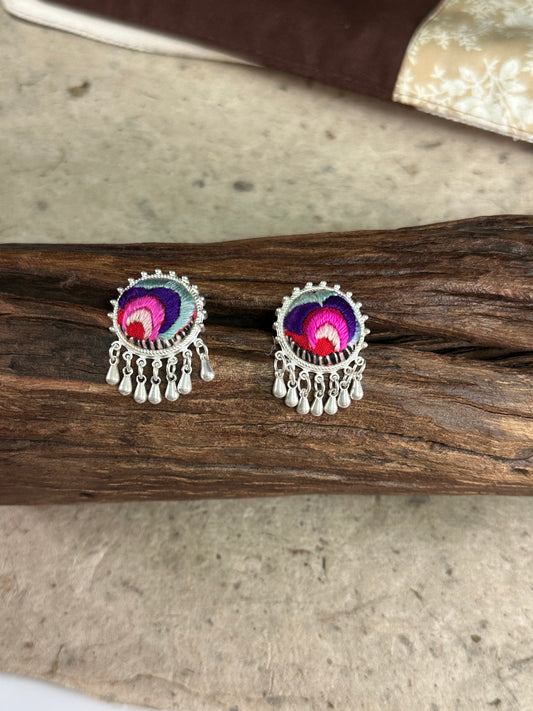 Peacocksong in Crimson Bloom